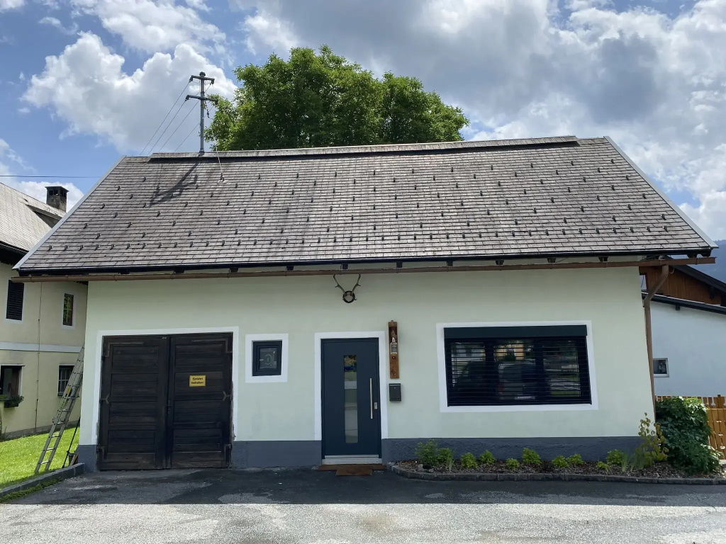 Snug holiday home in Weißbriach with terrace