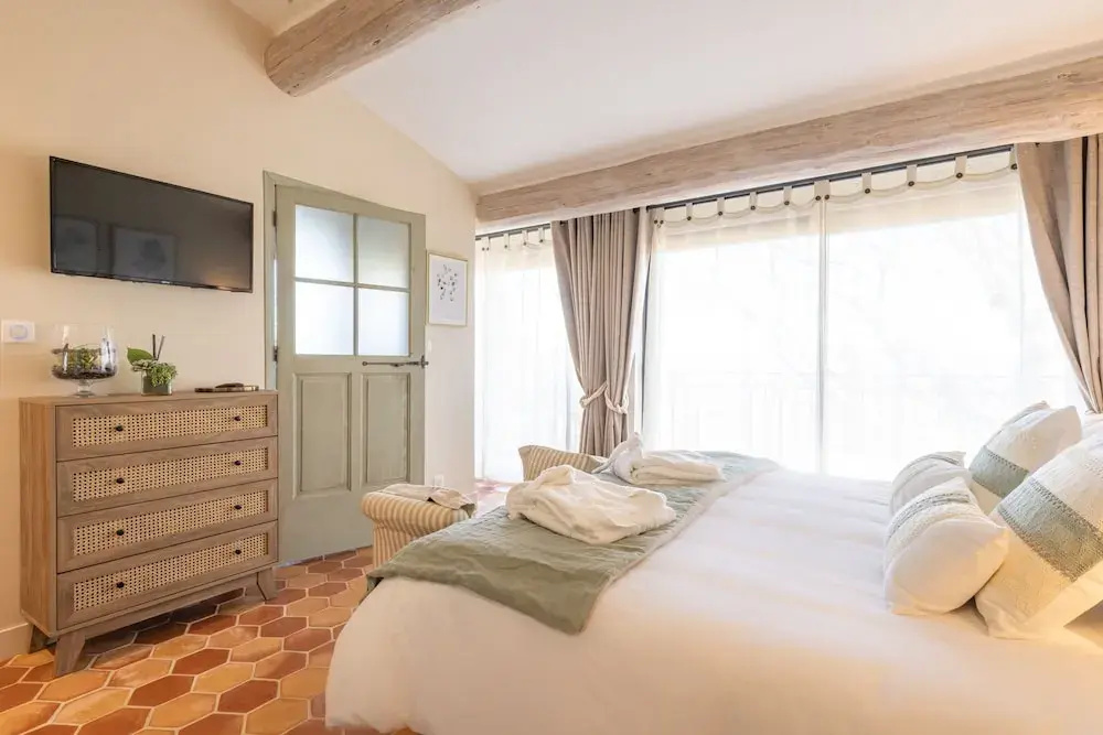 Voir la photo 2 — La villa des Cèdres