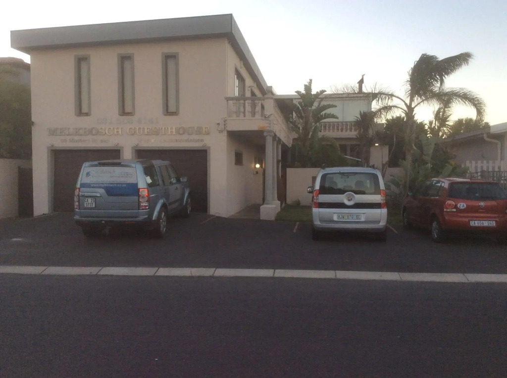 Melkbosch Guesthouse