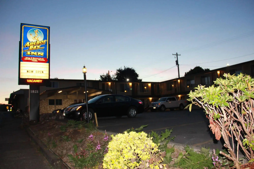 Anchor Bay Inn
