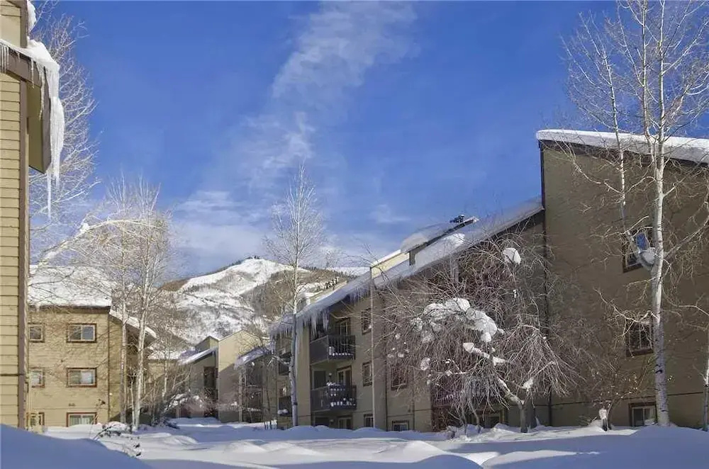 Shadow Run Condominiums by Mountain Resorts