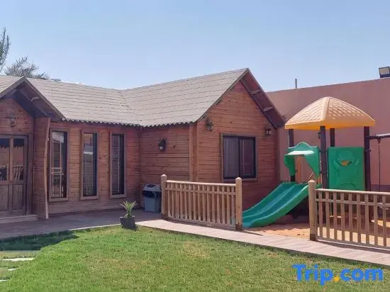 Tola Holiday House Al Rimal