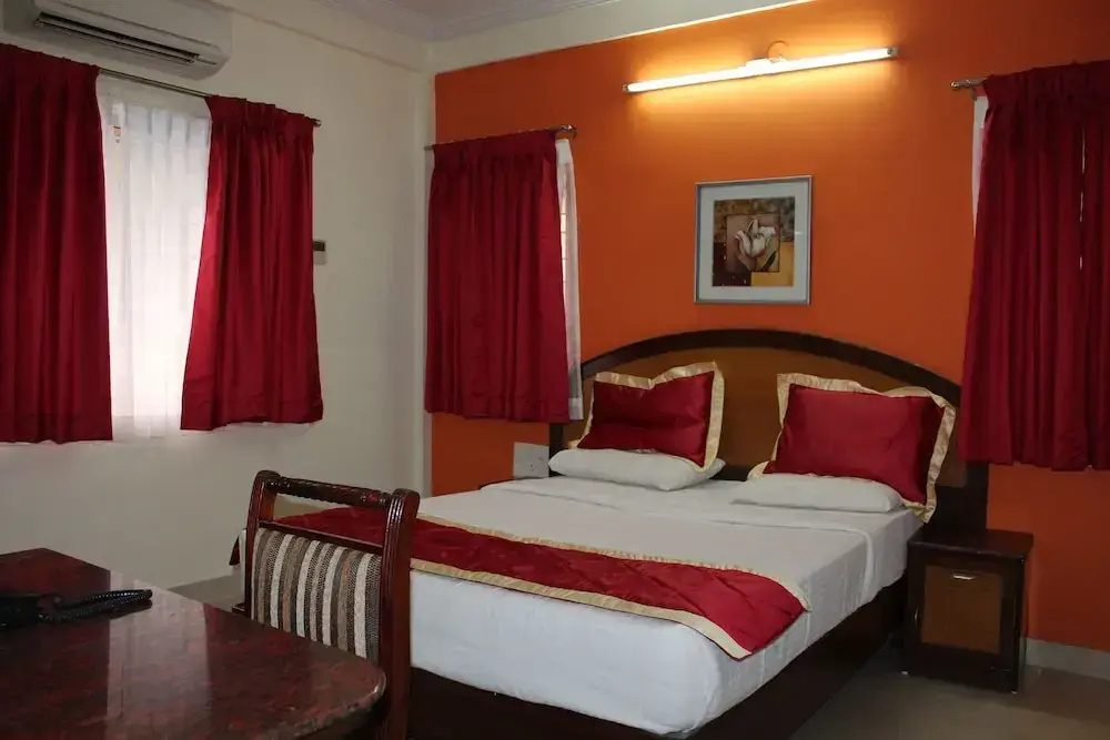 Premium Double Suite with balcony (full double bed)