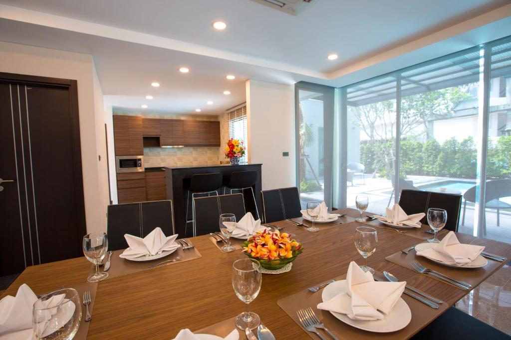 Вилла Premier рядом с пляжем в Villa Navin Resort
