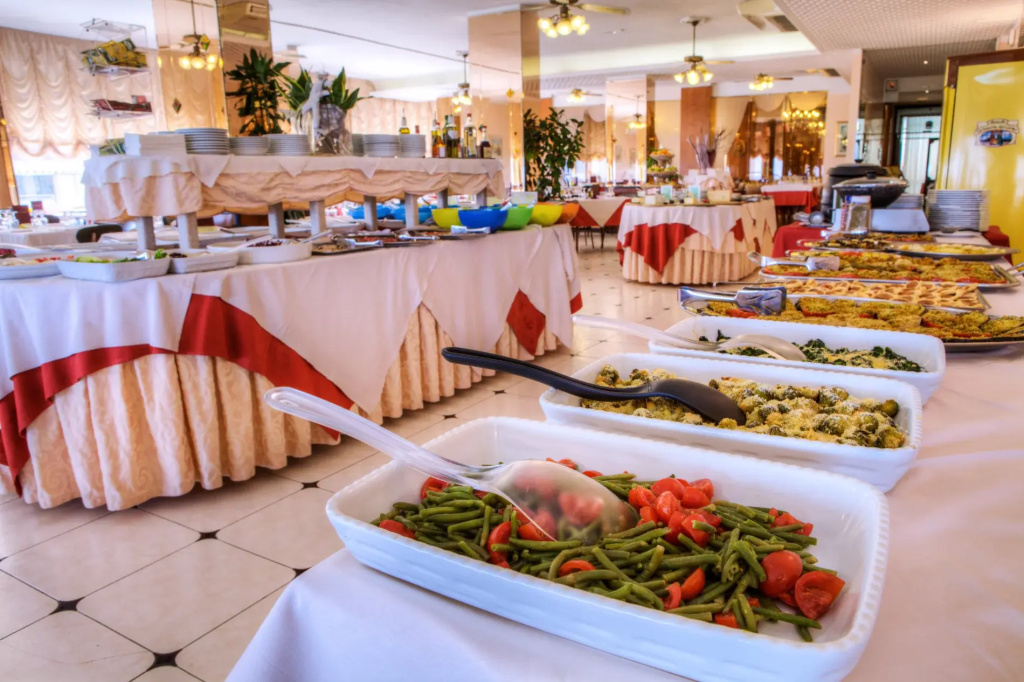 Food & Beverage