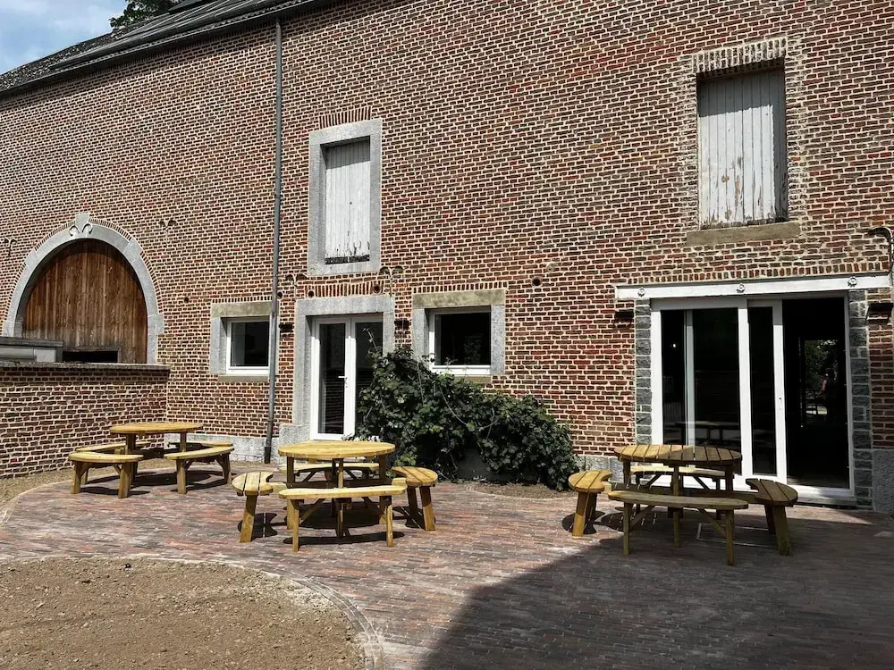 Spacious Farmhouse in Houyet with Hot Tub