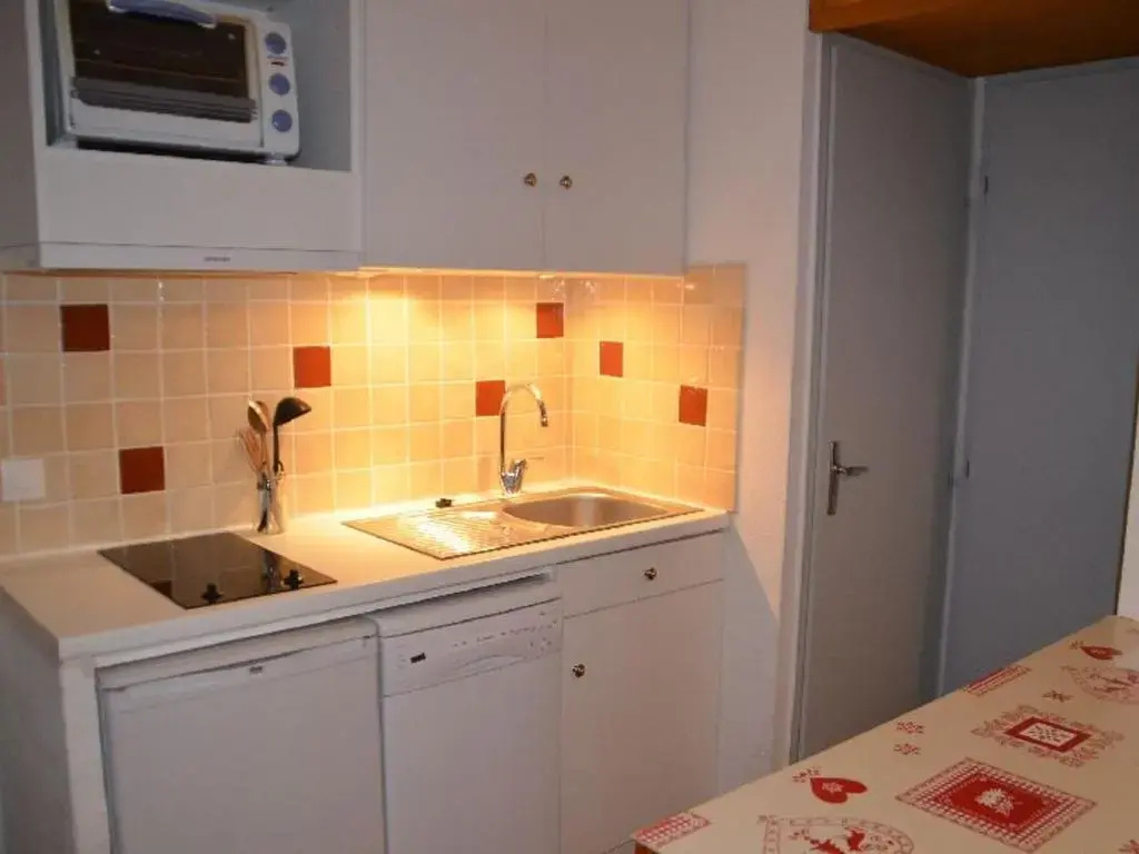 Afficher la photo 7 — Appartement Les Menuires, 1 pièce, 4 personnes - FR-1-452-31