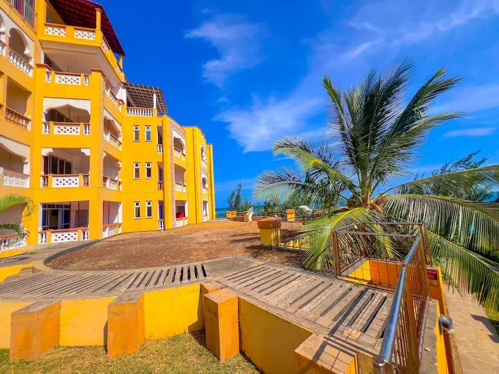 Raha Whitesands Apartments - фото 13