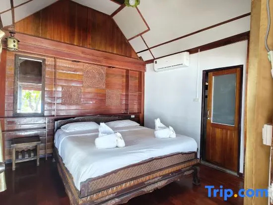 Double Bungalow beachfront (full double bed)
