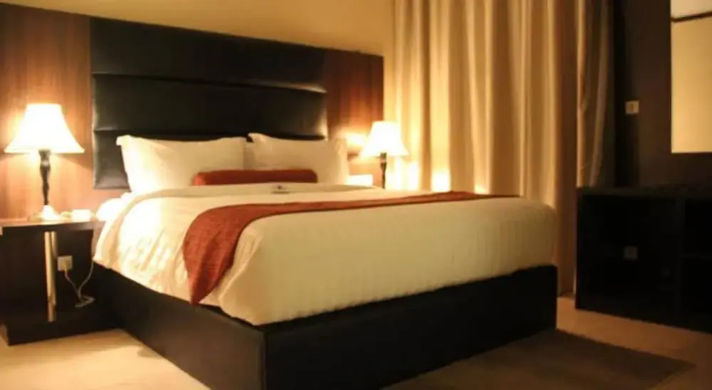 Deluxe Suite