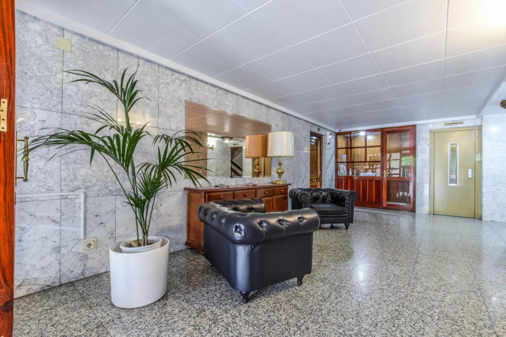 Alcalá I in Madrid with 3 bedrooms and 2 bathrooms