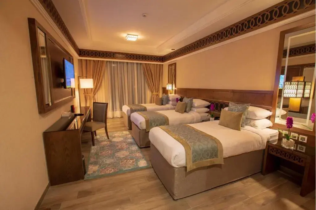 Triple room