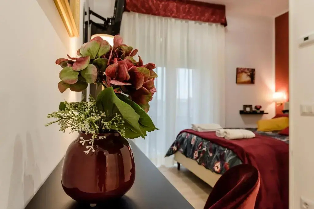 Standard Double room with balcony (full double bed)