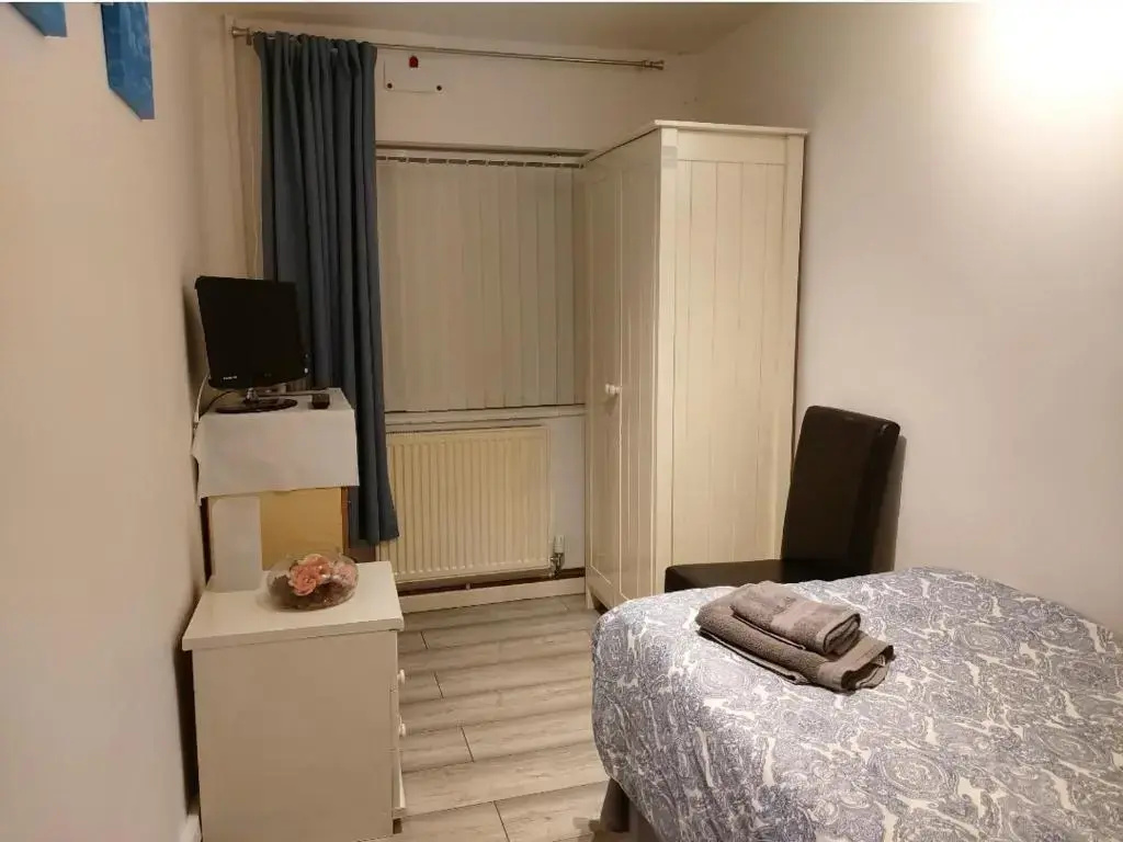 Economy room
