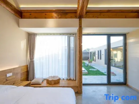 Standard Double room with view (full double bed)