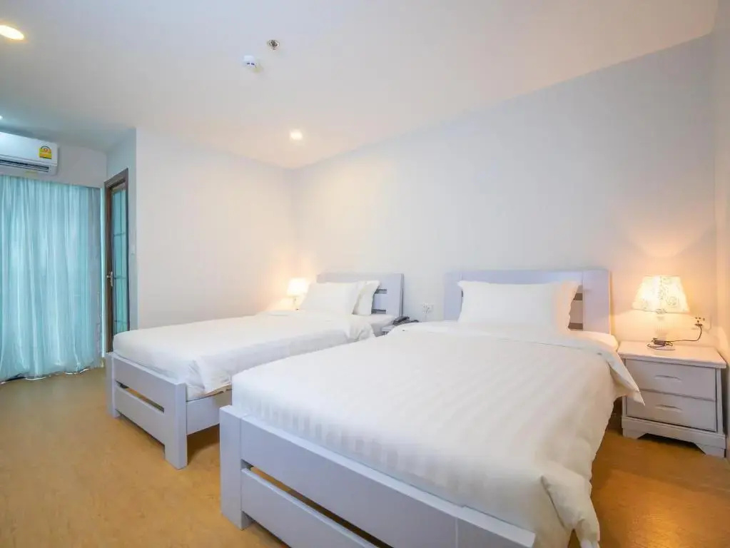 Standard Double room with balcony (twin beds)