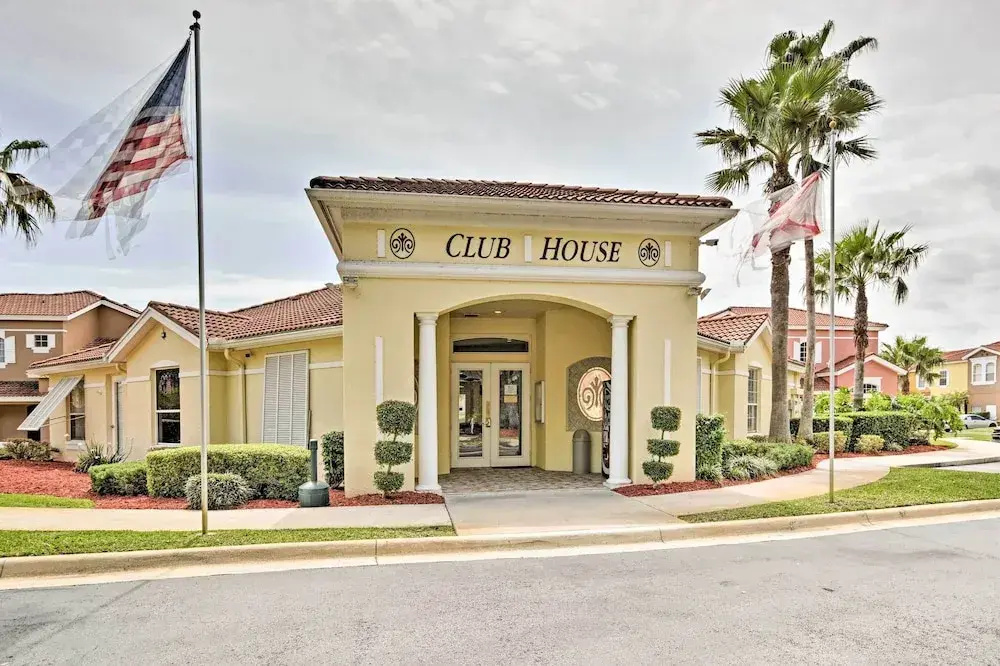 Bright Kissimmee Townhome Near Disney World!