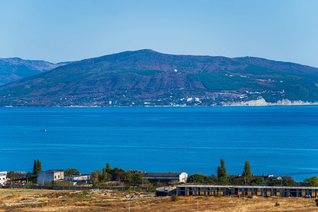 Beach & Waterfront