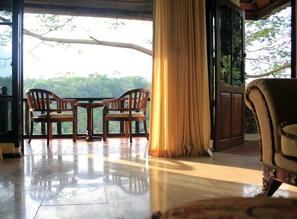 Executive Double Suite with balcony and with river view (full double bed)