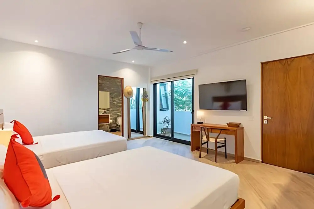 Hotel photo 2