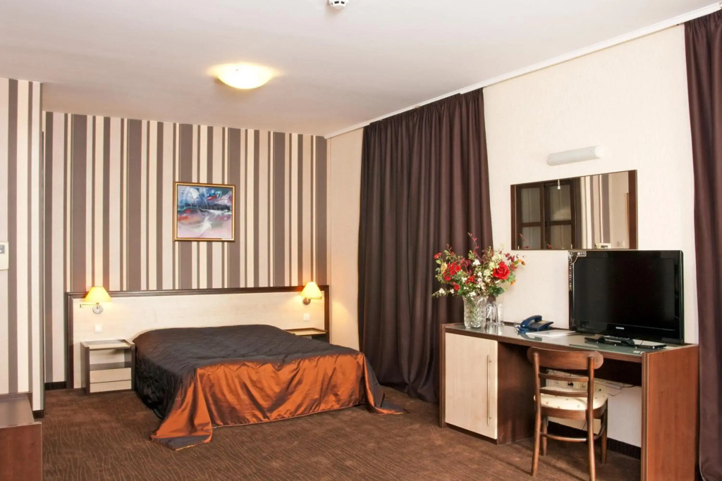 Hotel Premier by null