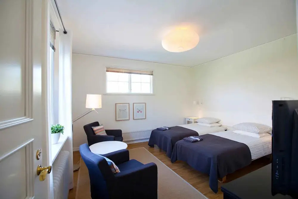 Standard Double room (full double bed)