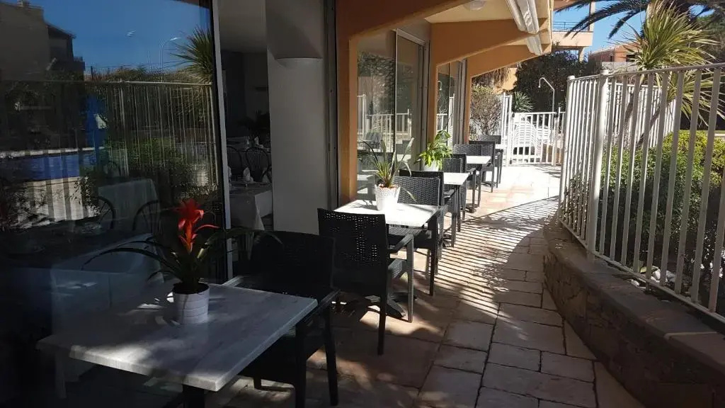 Hotel photo 12