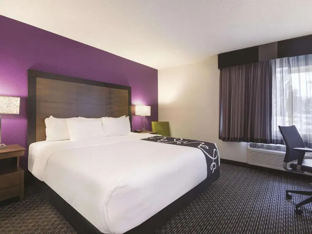 La Quinta Inn & Suites by Wyndham Hartford - Bradley Airport - Chambres