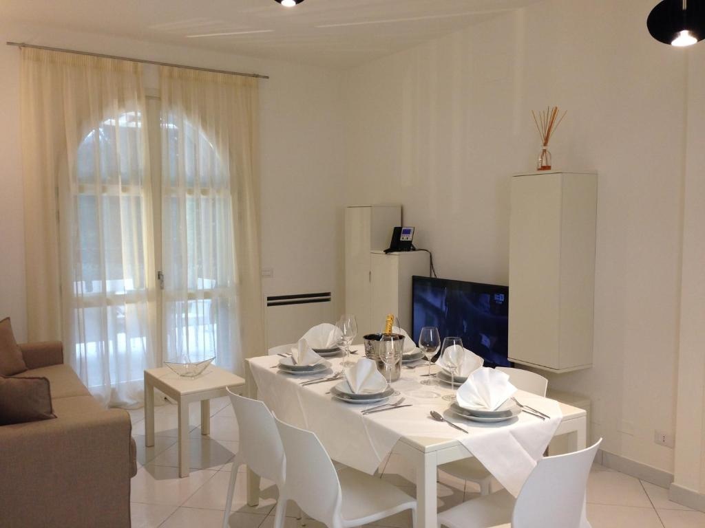 2 Bedrooms Basement Apartment