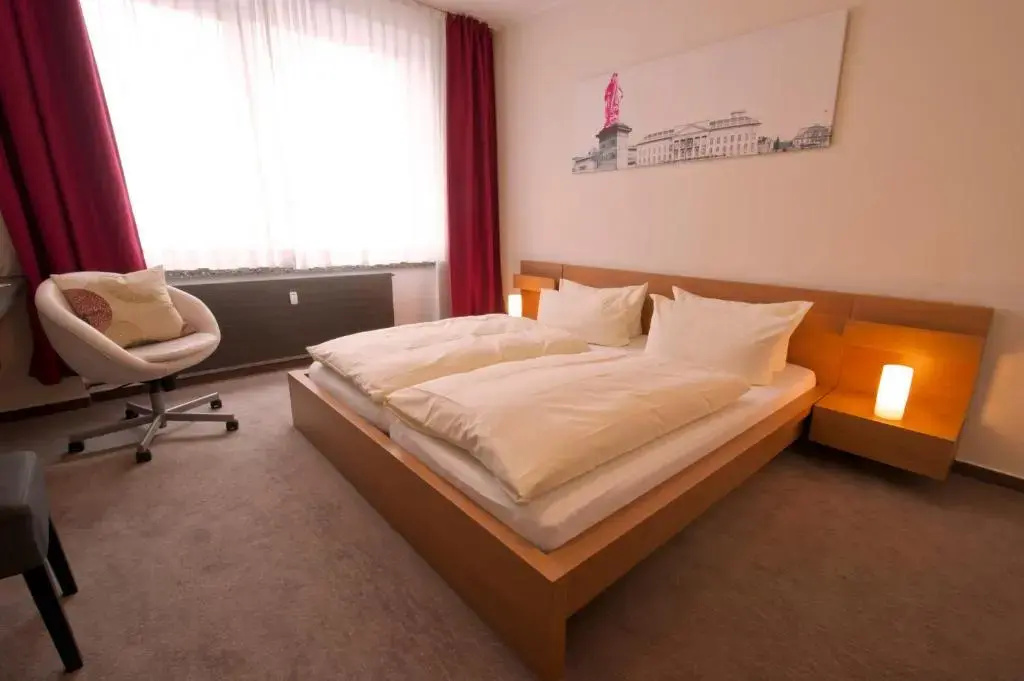 Standard Double room (full double bed)