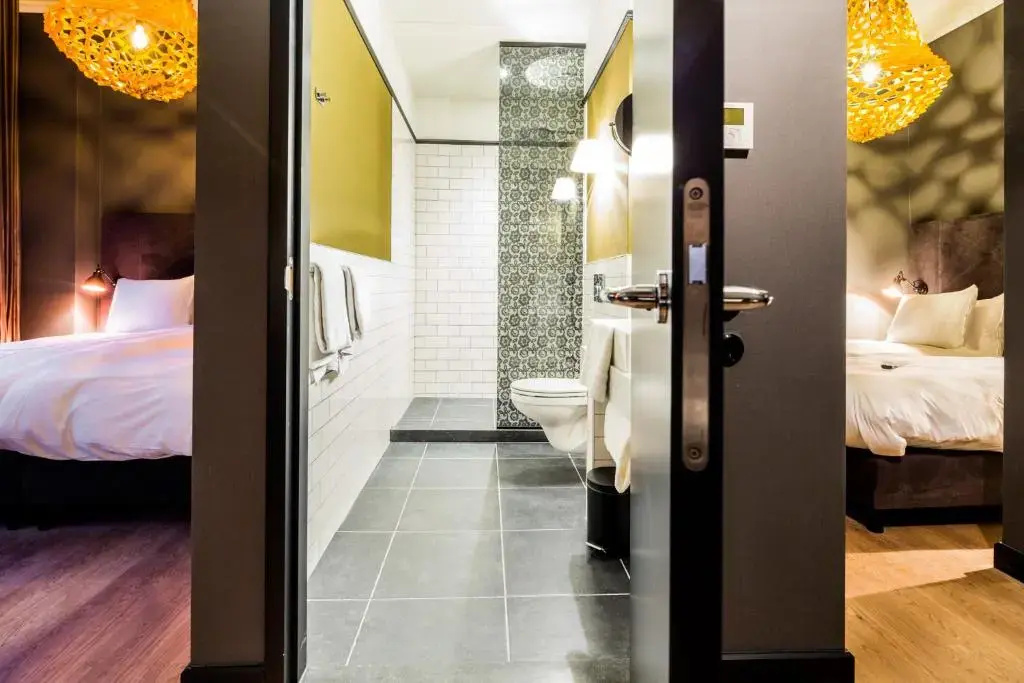 Post-Plaza Hotel & Grand Café - Chambres