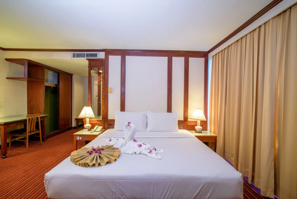 Отель Alexander Hotel в Бангкоке