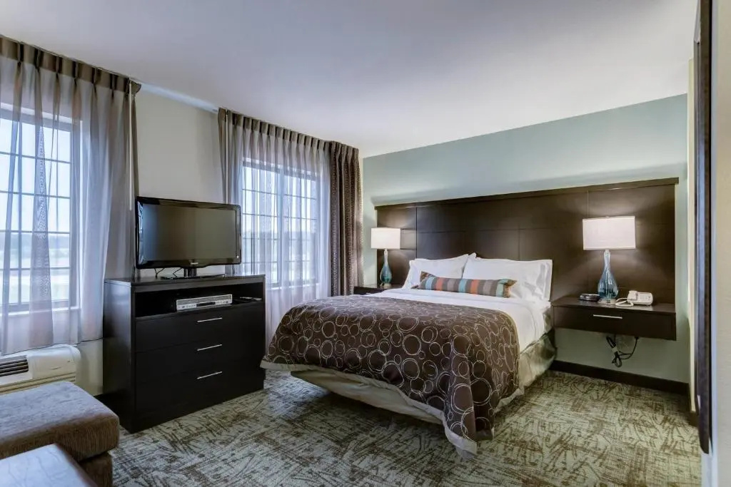 Staybridge Suites O'Fallon Chesterfield by IHG - Chambres