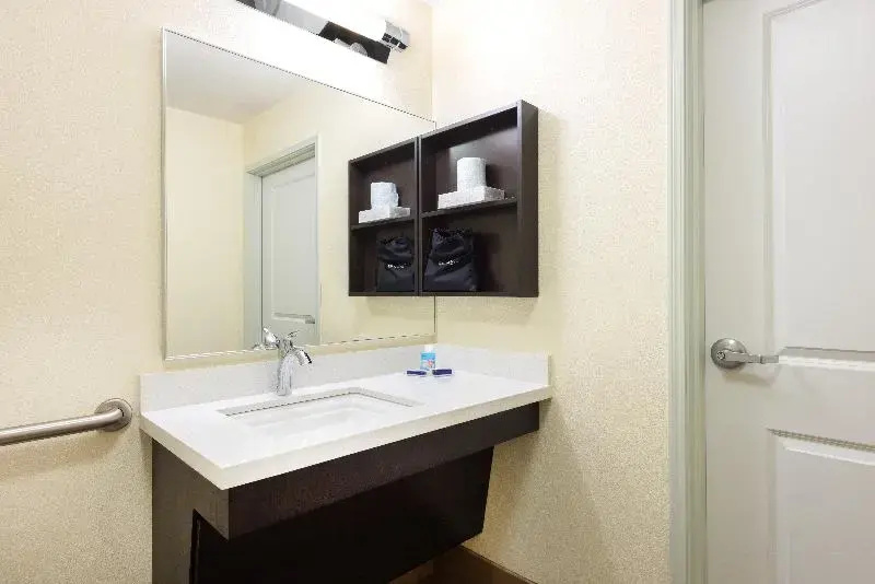 Candlewood Suites Columbia Hwy 63 and I 70 - Chambres