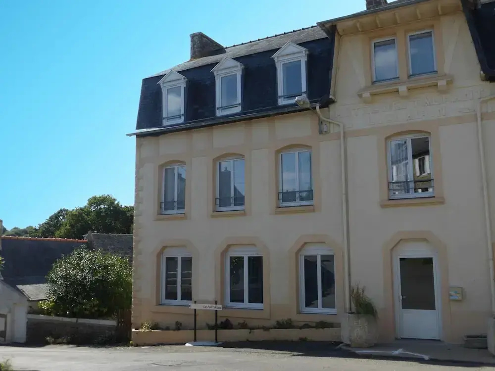 Apartment Near the Beach in Ploulec'h