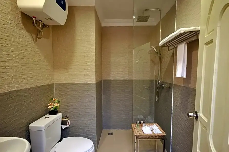 Royal Golden View Hotel - Chambres