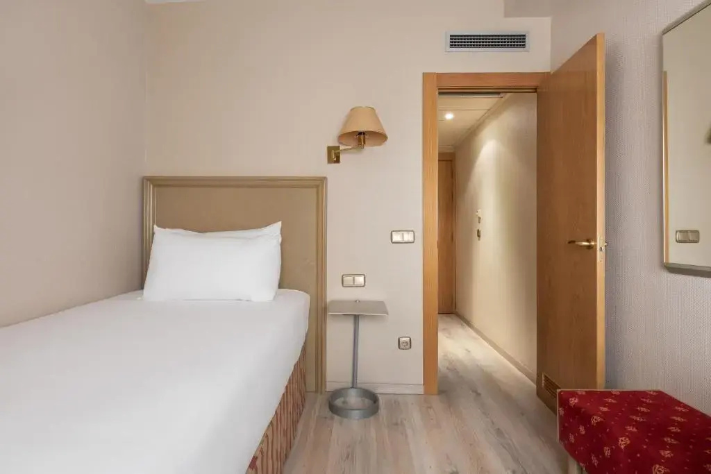 Crisol Almirante Bonifaz - Chambres