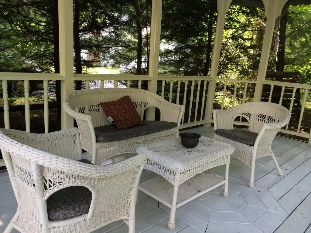 Balcony & Terrace
