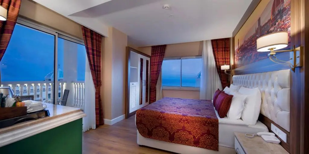 Standard Double room with sea view (twin beds)