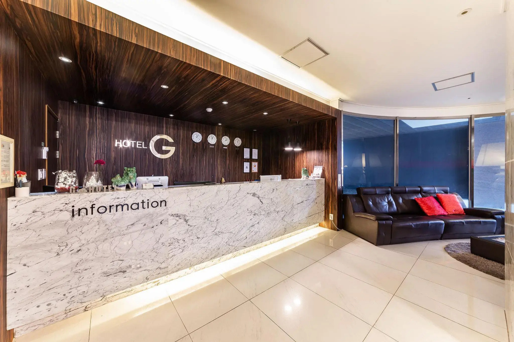 Lobby & Reception