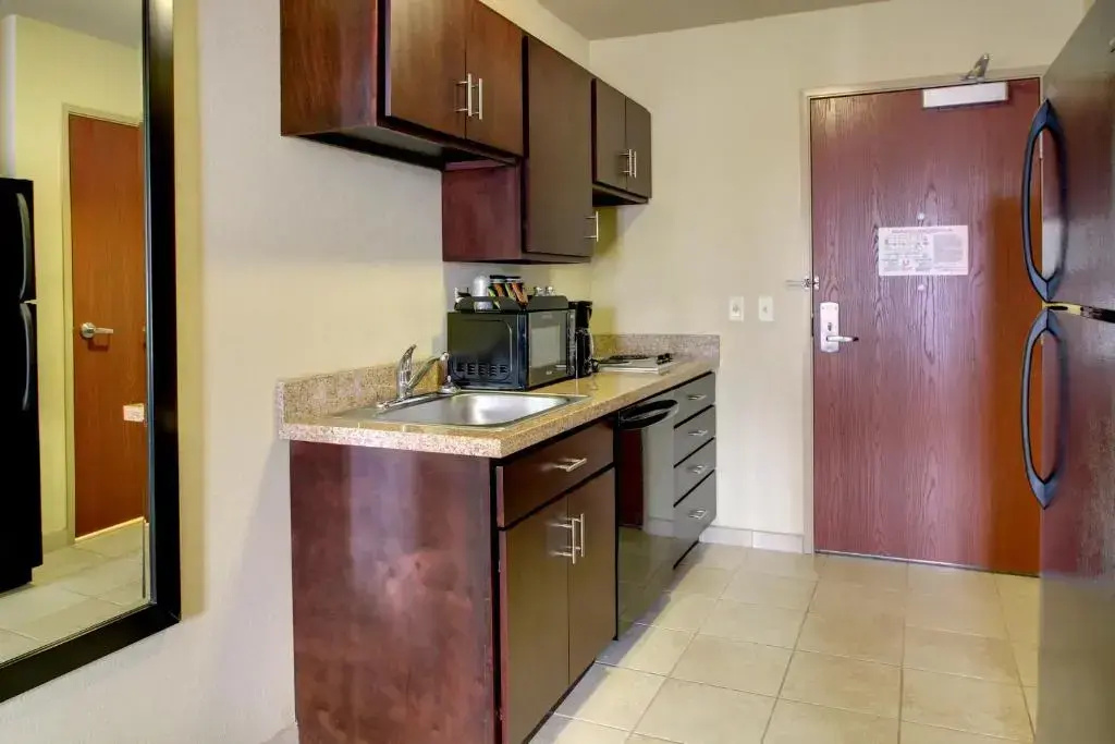 Cobblestone Hotel & Suites - Beulah - Chambres