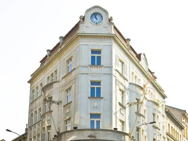 Run of House