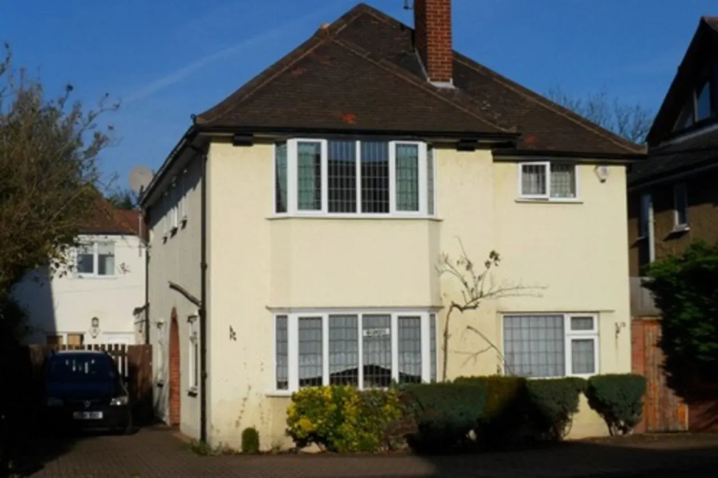 Carlton Lodge