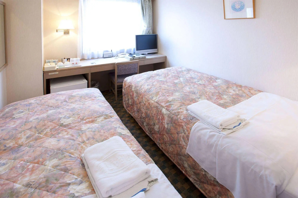 Отель Hotel IL FIORE Kasai Annex в Токио