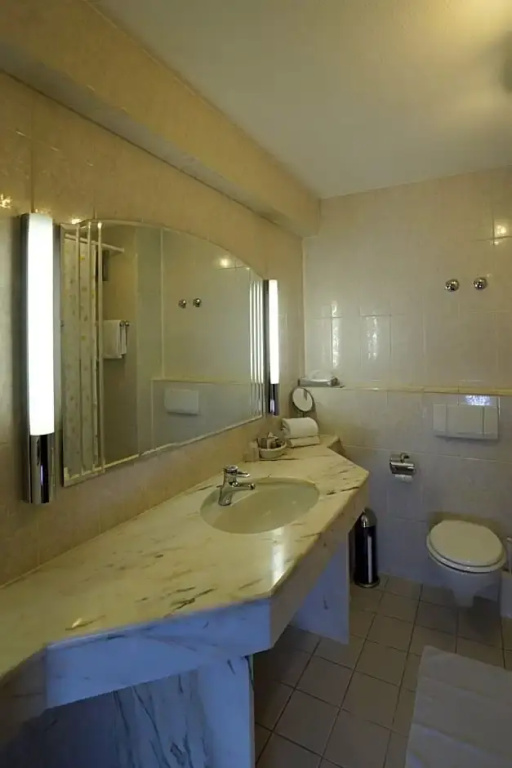 Eisberg Hotel City - Chambres