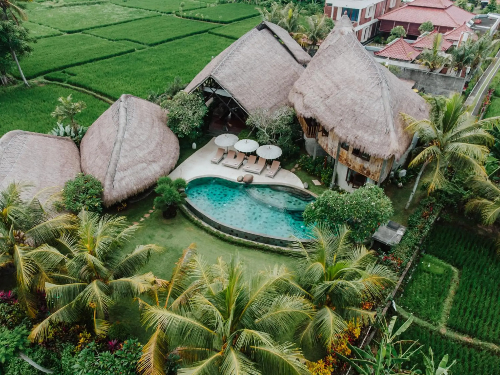 AU5OMP - Luxury Villa 5 BR in Ubud, Bali with Private Area