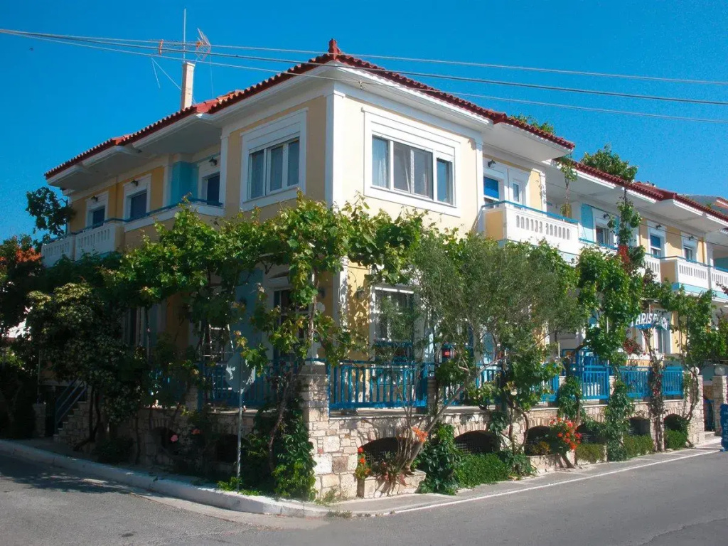 Hotel photo 1