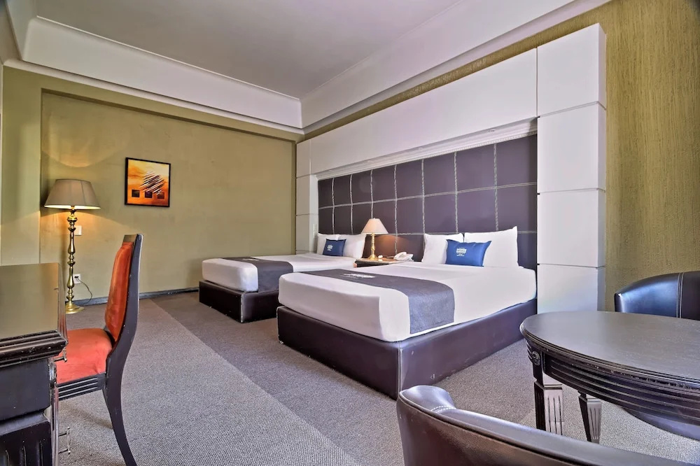Executive Double room (full double bed)
