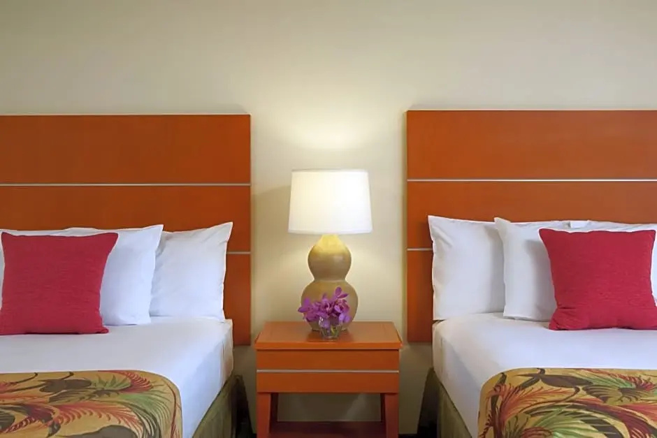 Romer House Waikiki - Chambres