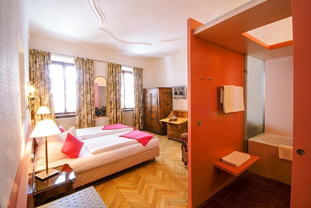Altstadthotel Wolf - Salzburg by null